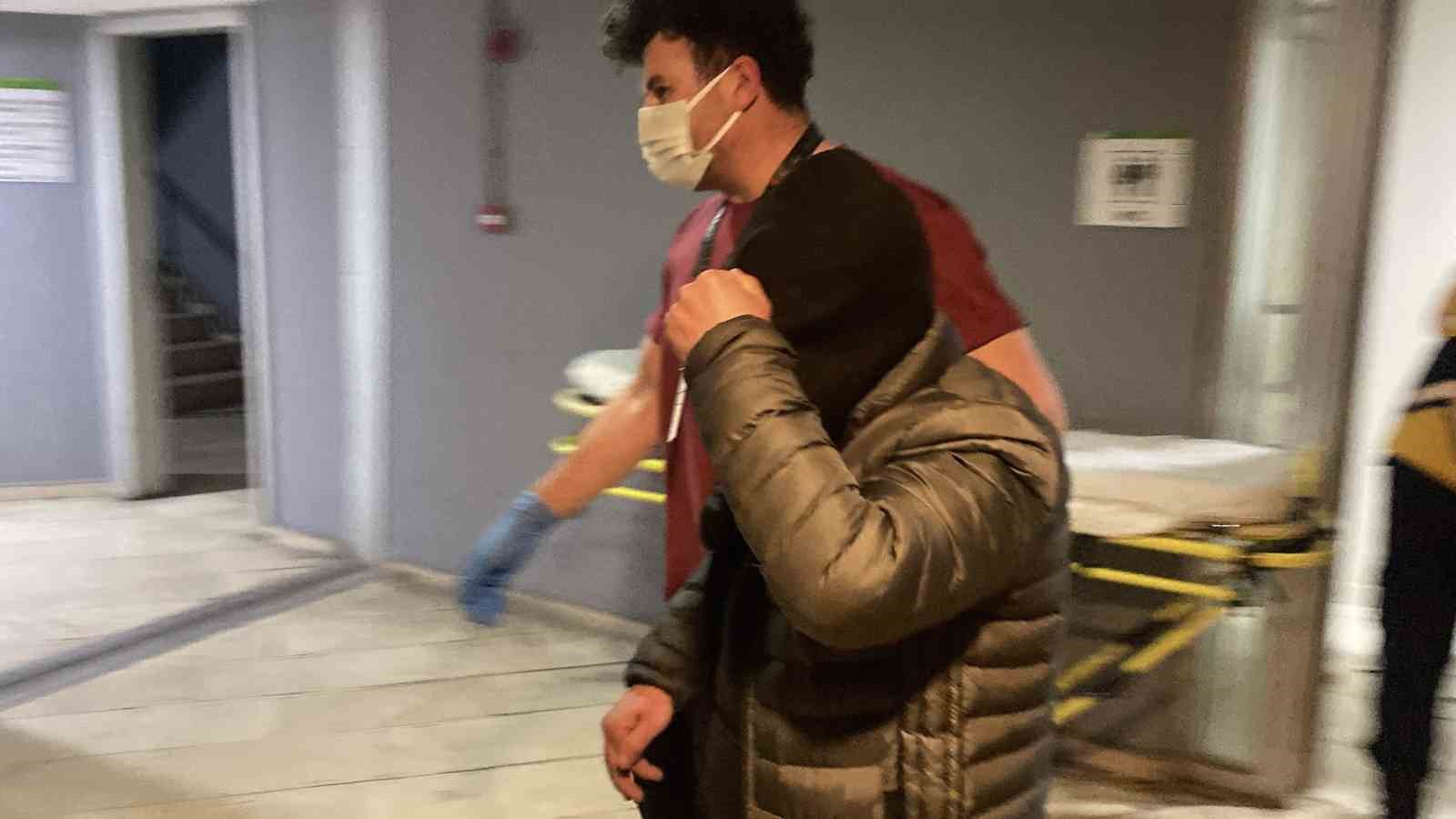 tuvalette-hareketsiz-bulundu-uyudugu-ortaya-cikti