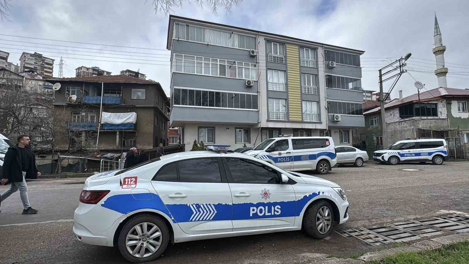 yasli-kadin-evinde-olu-bulundu