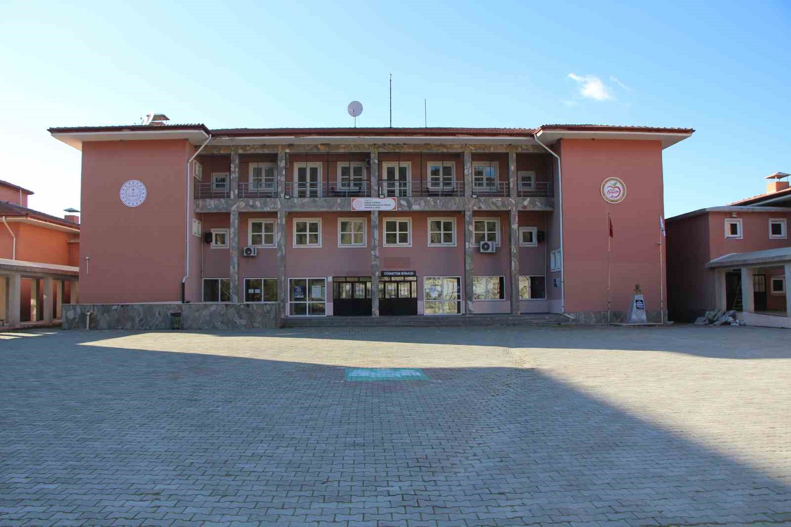 amasyada-ramazan-pideleri-meslek-liselilerden