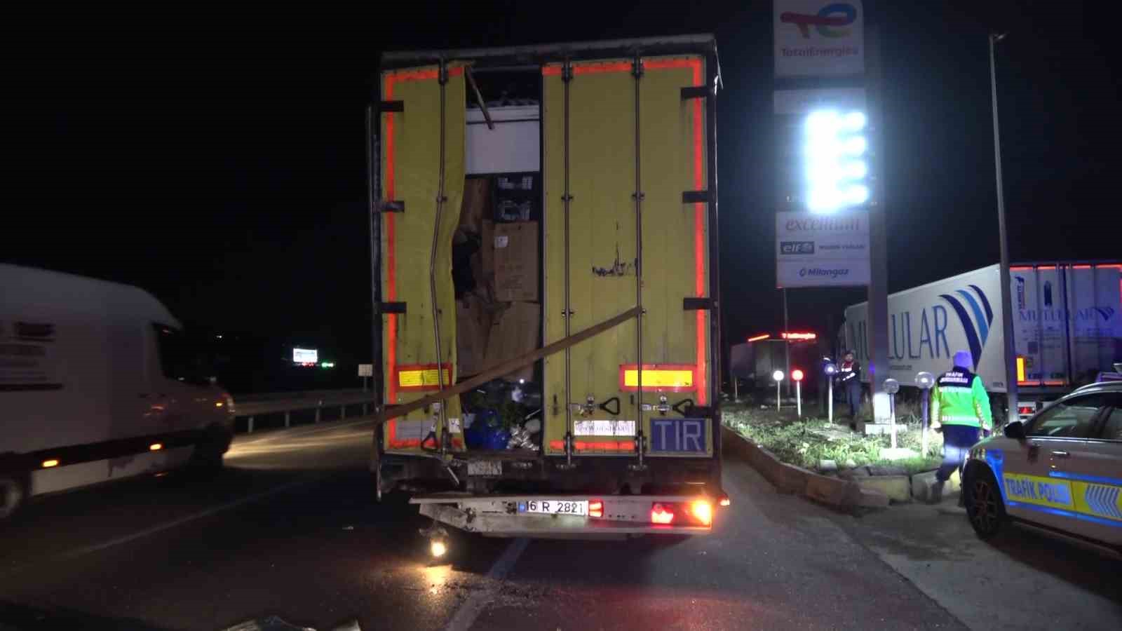 amasyada-yolcu-otobusu-ile-tirin-carpistigi-kazada-11-yarali