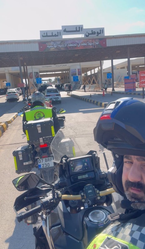 atalarinin-develerle-gittigi-umre-yolculugunu-onlar-motosikletleri-ile-yapti