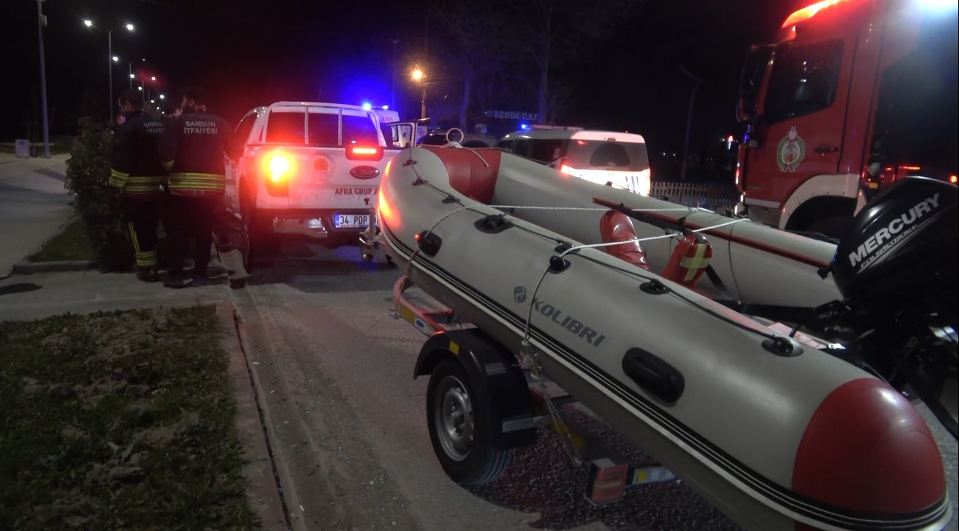 bafrada-alkollu-kadin-ekipleri-alarma-gecirdi