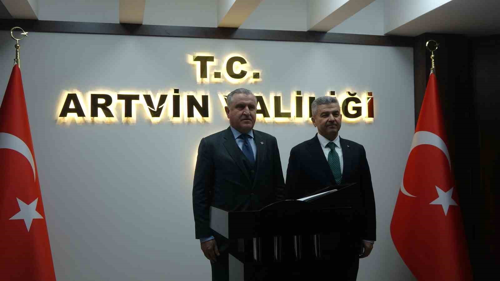 bakan-bak-arda-gulerin-golu-turk-futbolu-adina-gurur-verici