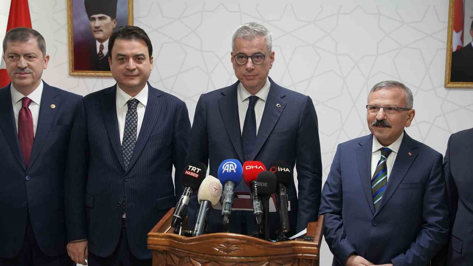 bakan-memisoglu-acikladi-saglikta-bilim-adamlarina-sgk-destekli-arastirma-donemi