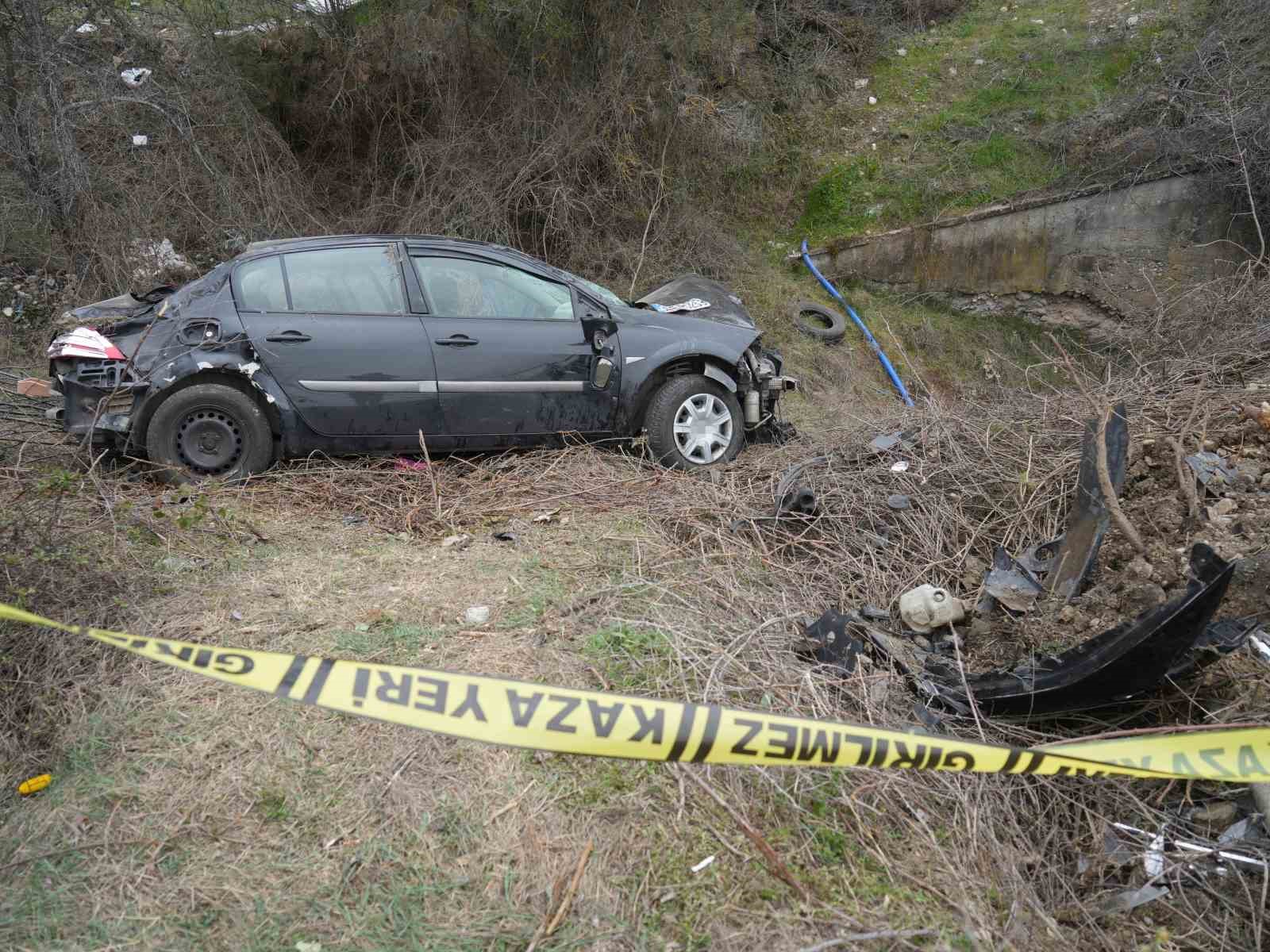 bayram-tatili-yolunda-feci-kaza-1-olu-4-yarali