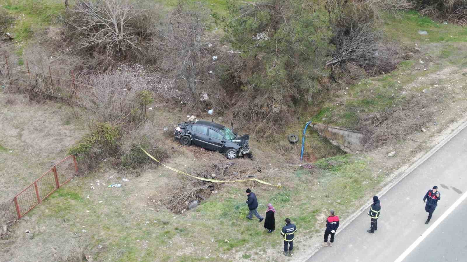 bayram-tatili-yolunda-feci-kaza-1-olu-4-yarali