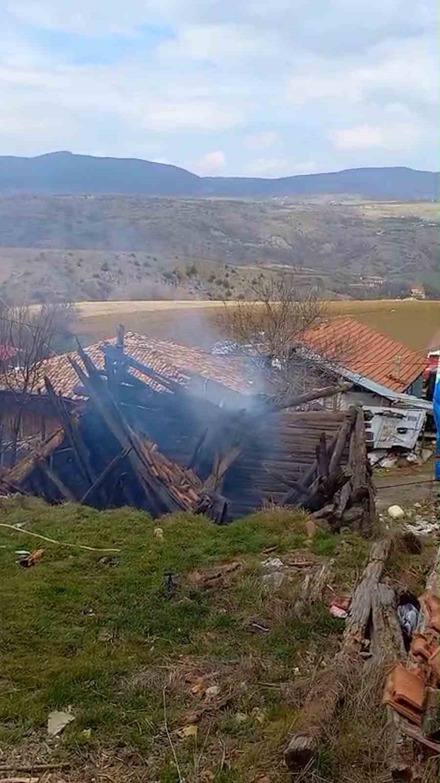 boluda-3-yapi-alevlere-teslim-oldu