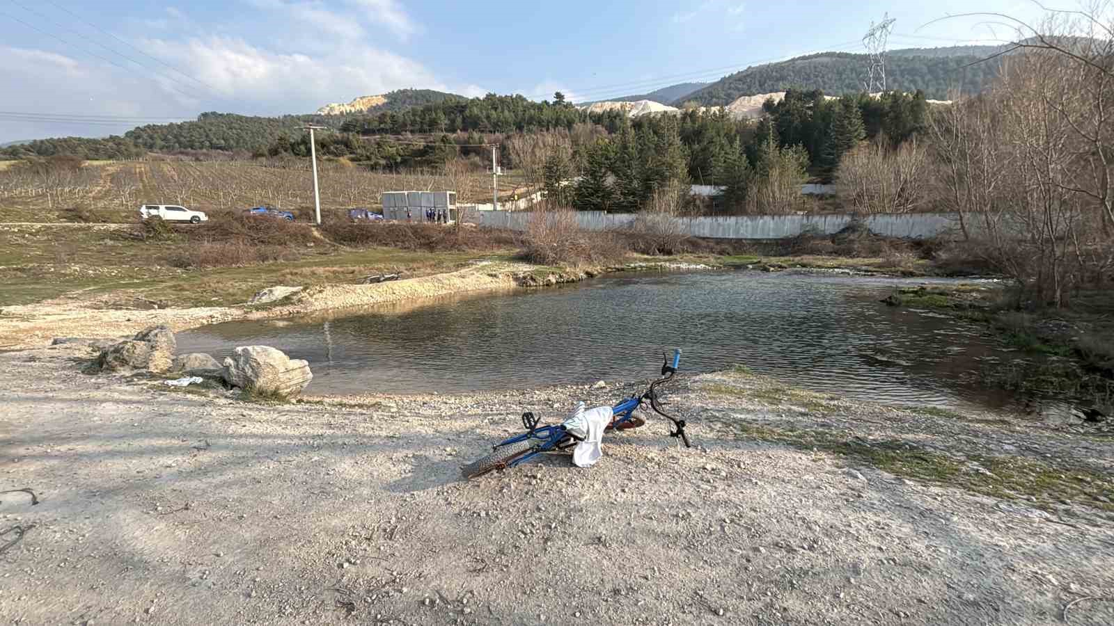 boluda-girilmesi-yasak-olan-golette-13-yasindaki-cocuk-bogulma-tehlikesi-gecirdi