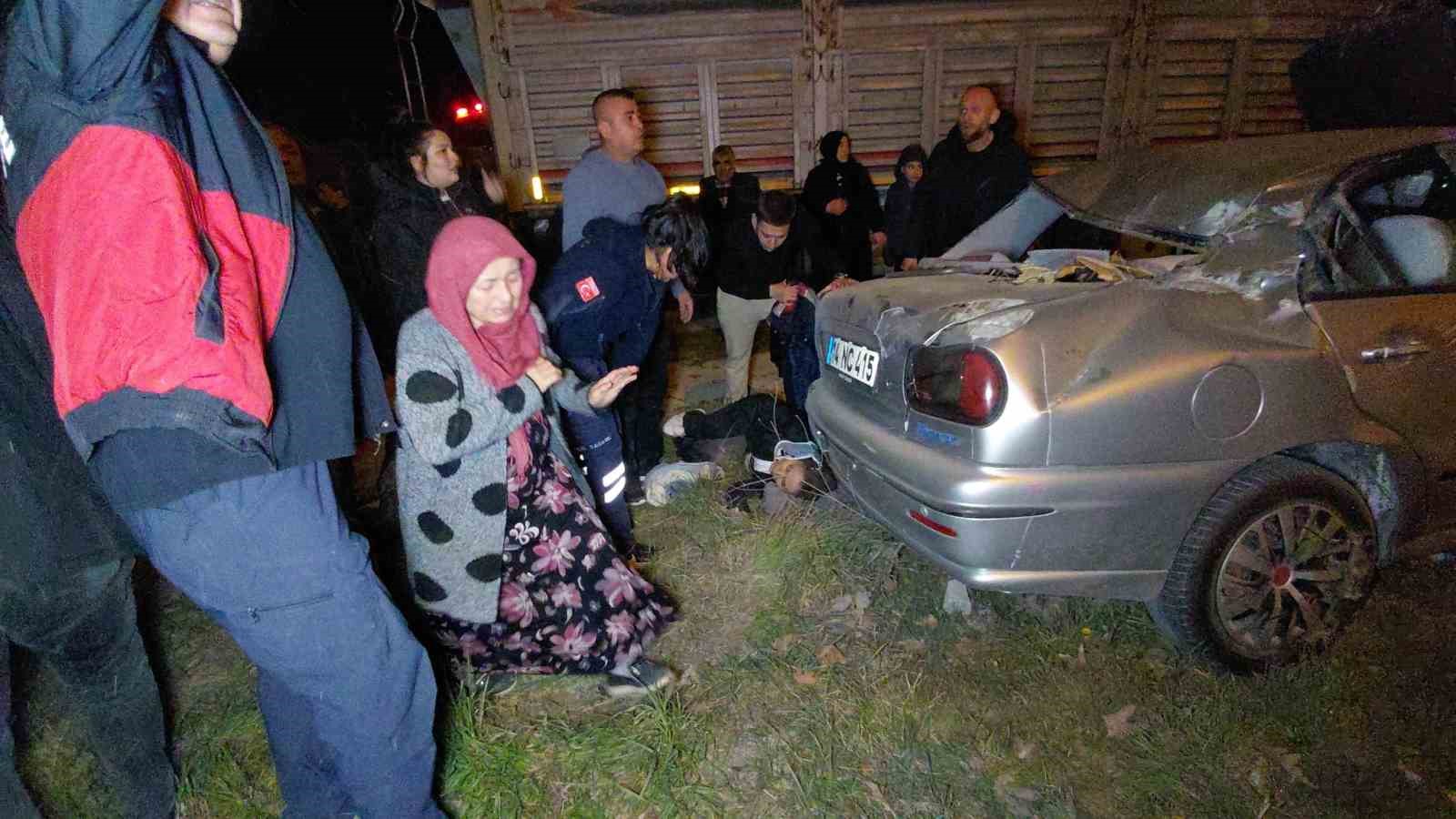 boluda-kazada-ortalik-savas-alanina-dondu-4-yarali