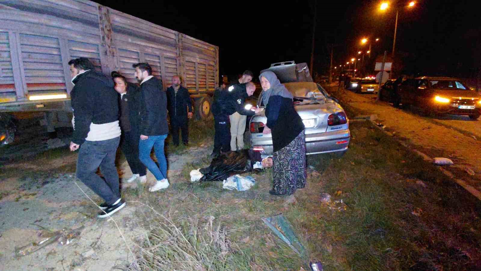 boluda-kazada-ortalik-savas-alanina-dondu-4-yarali