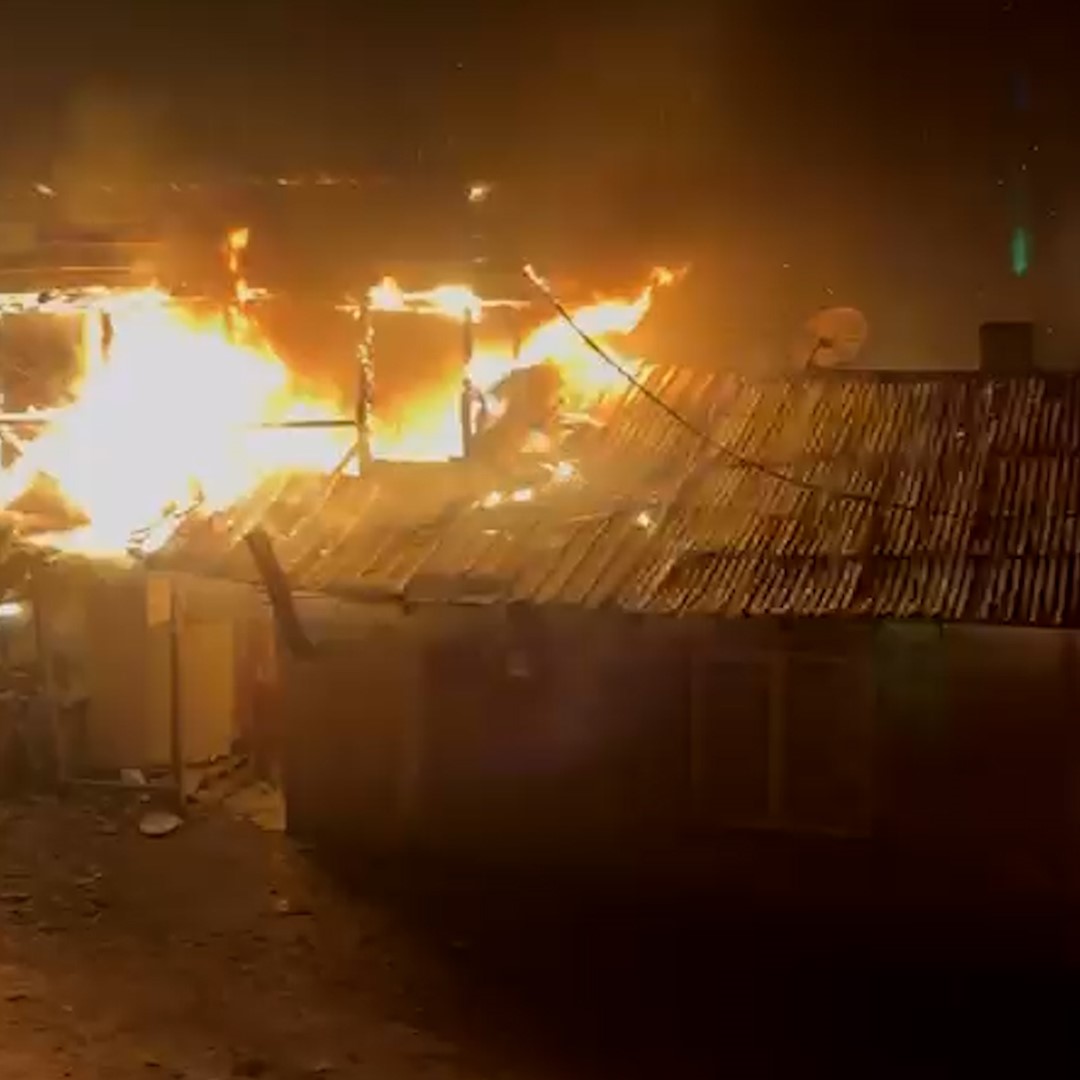 boluda-tek-katli-ev-kule-dondu