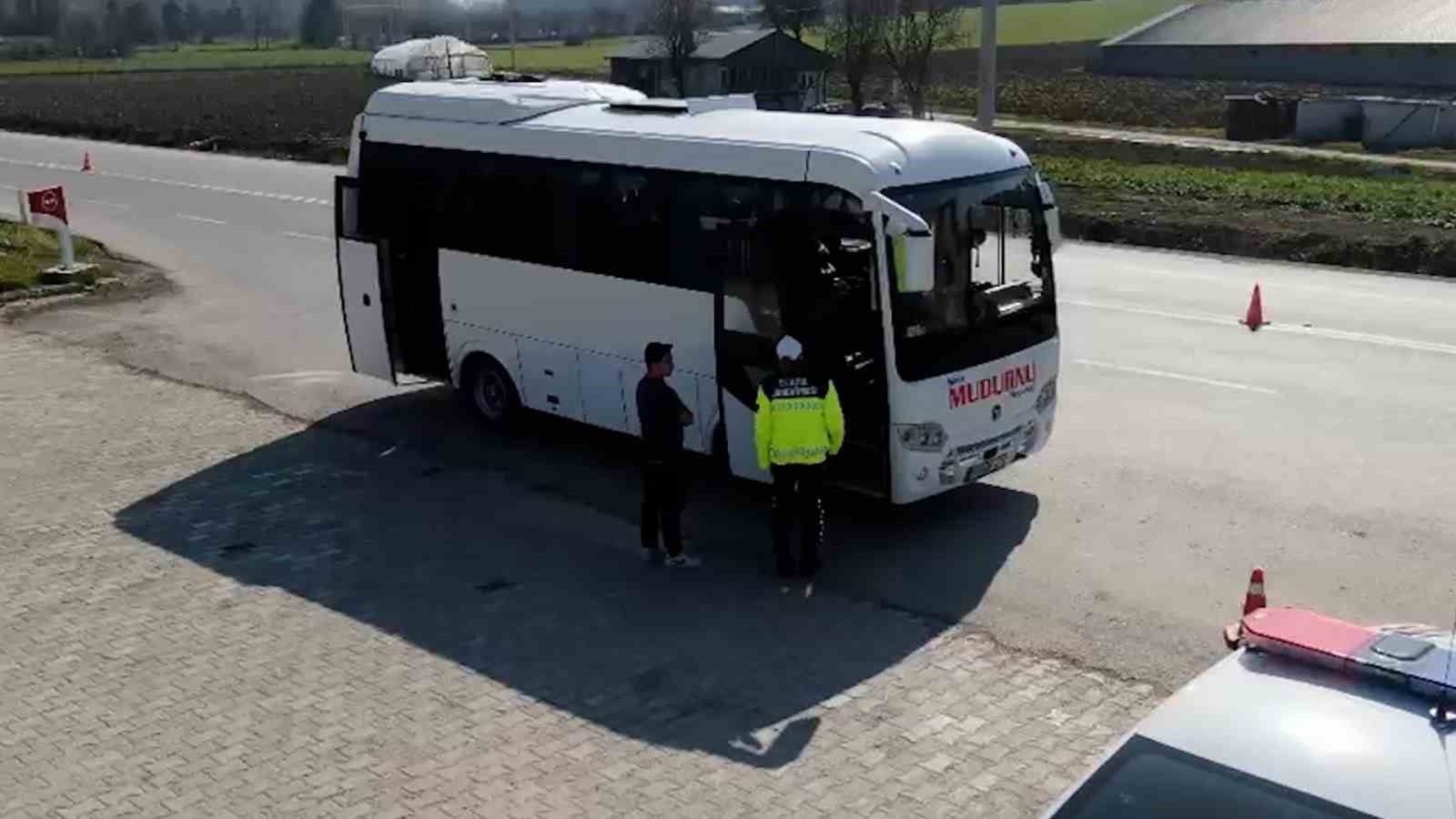 boluda-yolcu-otobuslerine-sivil-jandarma-denetimi