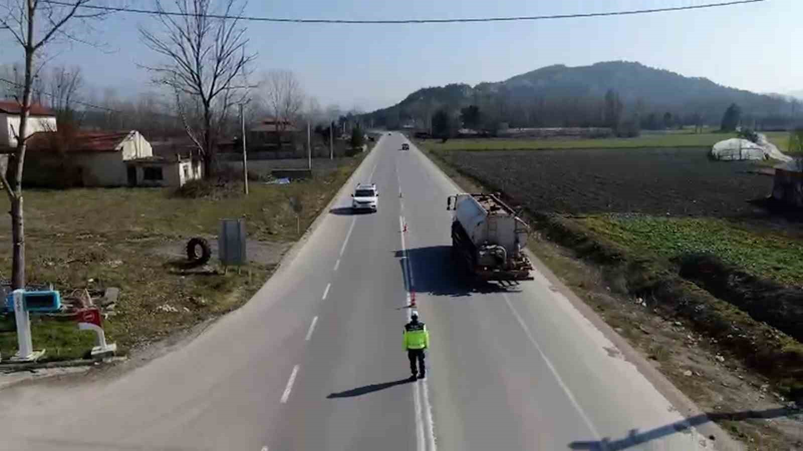 boluda-yolcu-otobuslerine-sivil-jandarma-denetimi