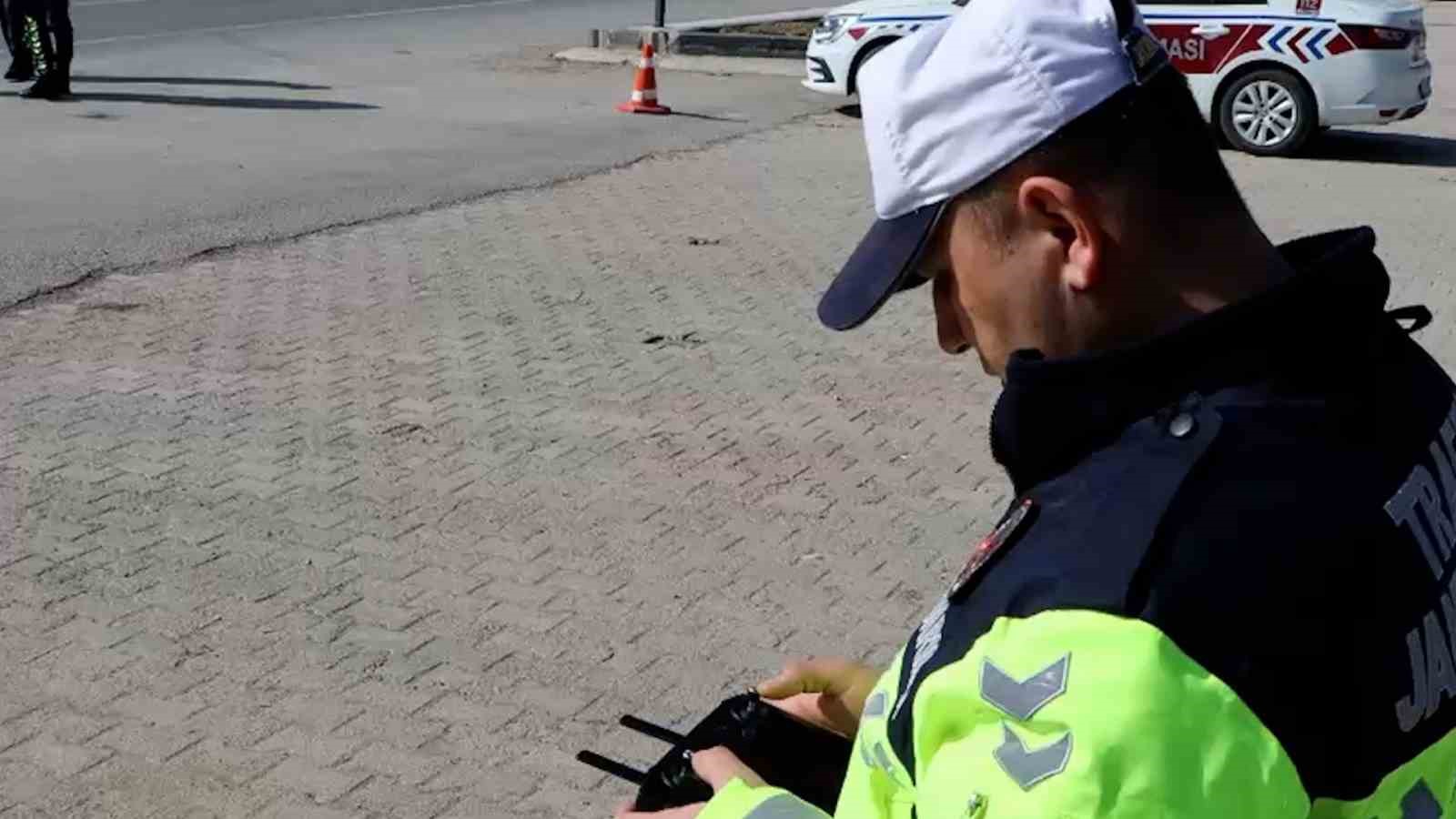 boluda-yolcu-otobuslerine-sivil-jandarma-denetimi