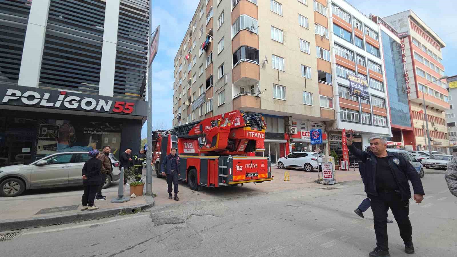 bulasik-makinesi-alev-aldi-yangin-buyumeden-sonduruldu