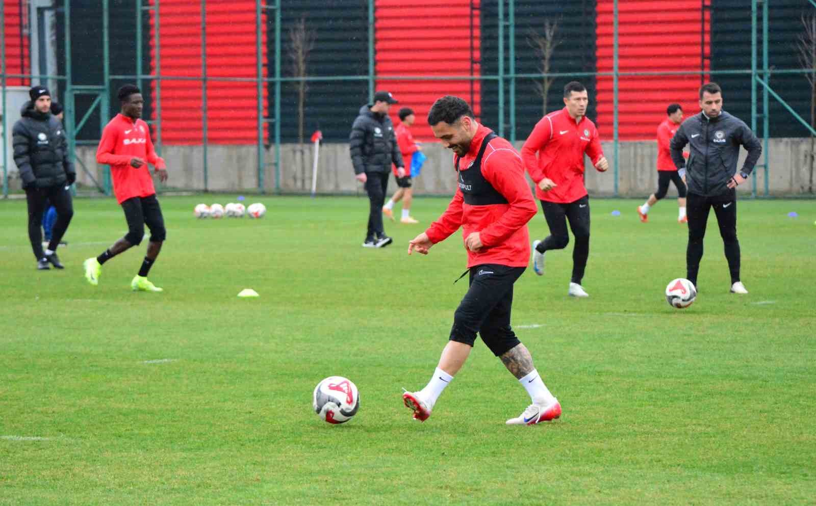 corum-fk-igdir-fkyi-yenerek-galibiyet-serisine-devam-etmek-istiyor