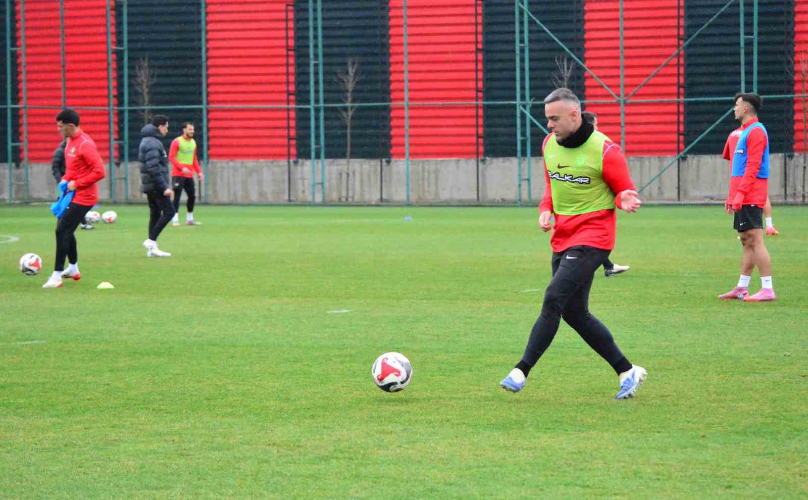 corum-fk-igdir-fkyi-yenerek-galibiyet-serisine-devam-etmek-istiyor