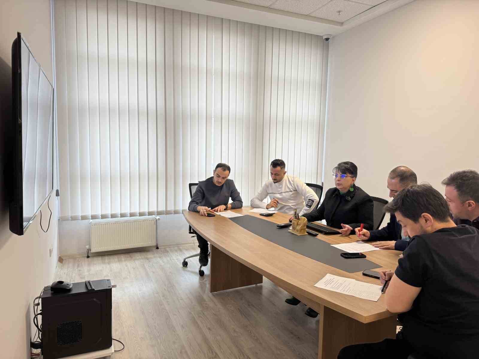 corumda-15-hali-sahanin-ihalesi-yapildi