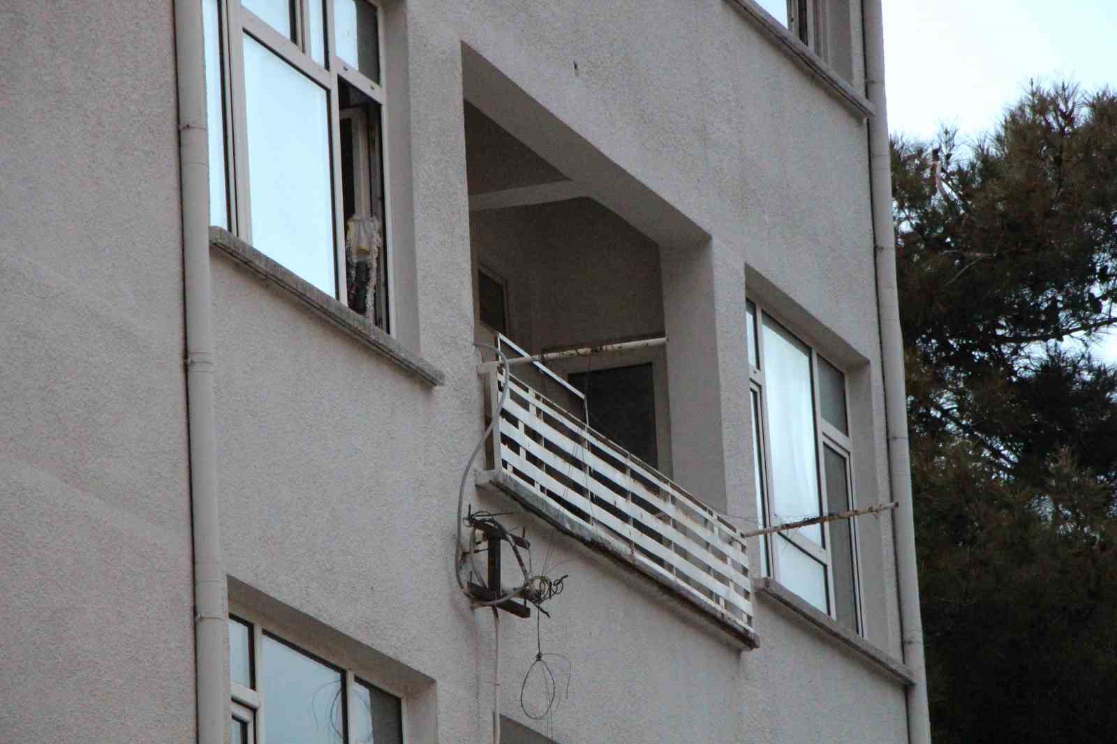 evinde-sahte-icki-icti-saatler-sonra-olu-bulundu