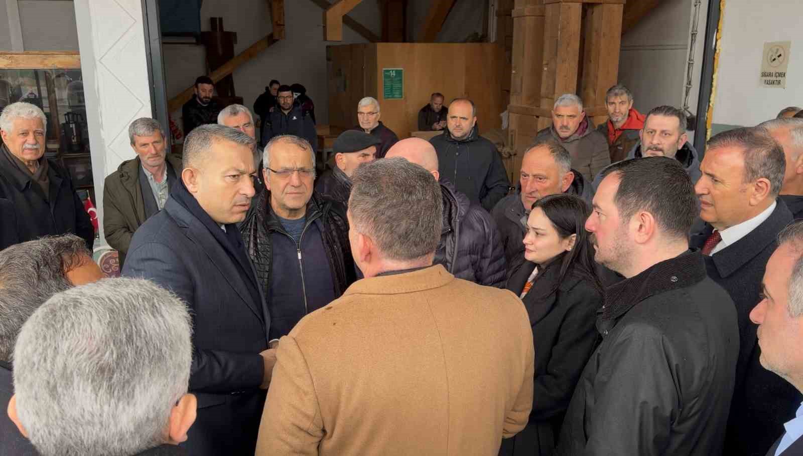 findik-fabrikasindaki-yanginda-sogutma-calismalari-suruyor