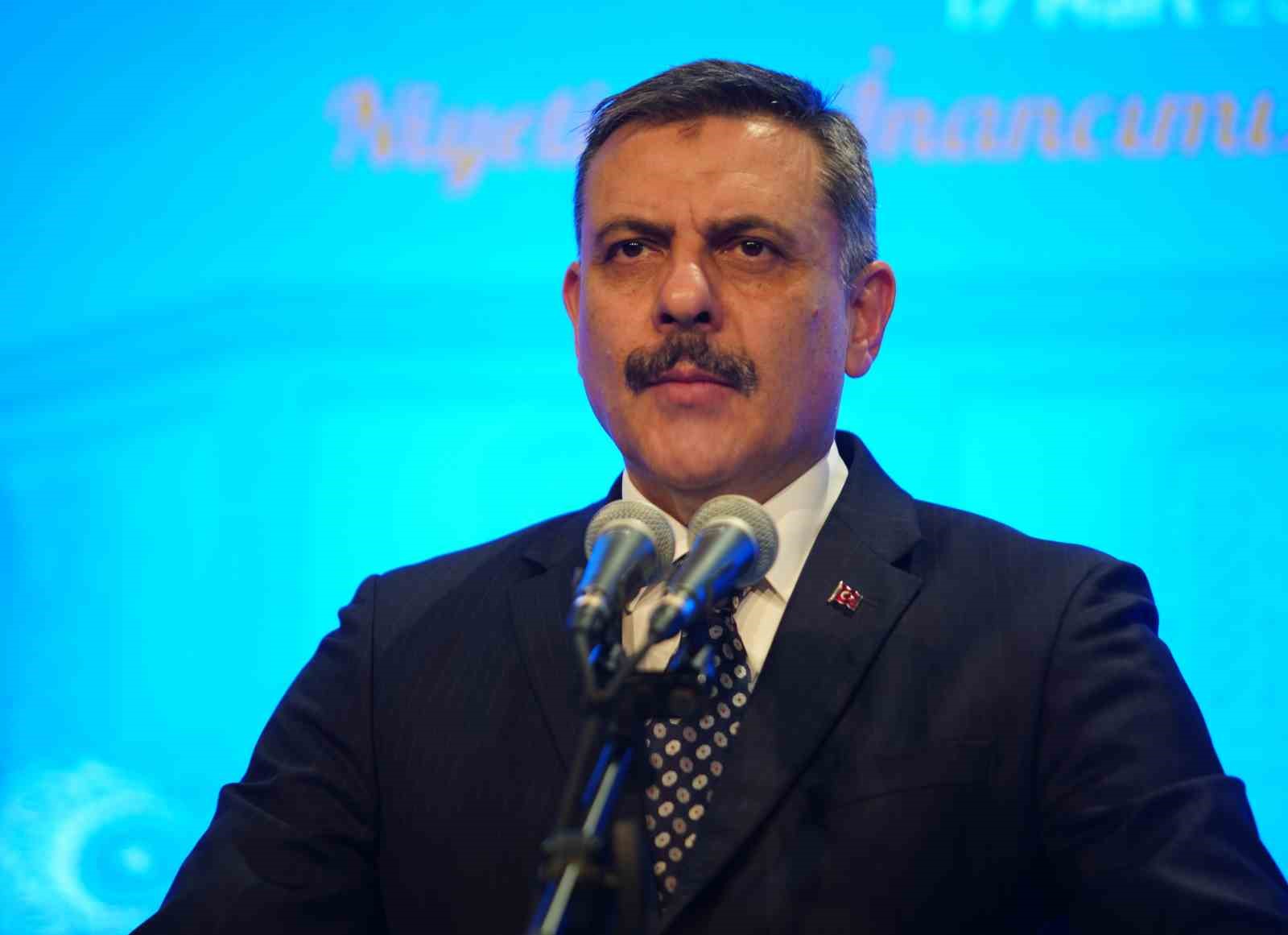 icisleri-bakani-ciftci-genclerimizi-suca-surukleyen-her-turlu-yapi-ile-mucadele-ediyoruz