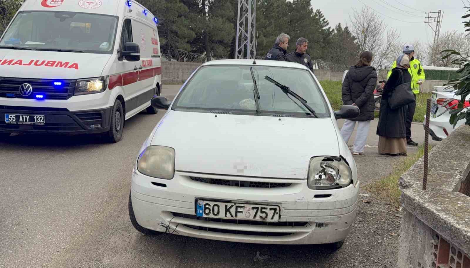 ilac-firmasinin-motosikleti-doktorun-aracina-carpti-1-yarali