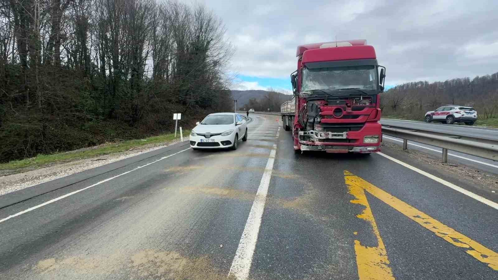 makaslayan-tir-kara-yolunu-kapatti