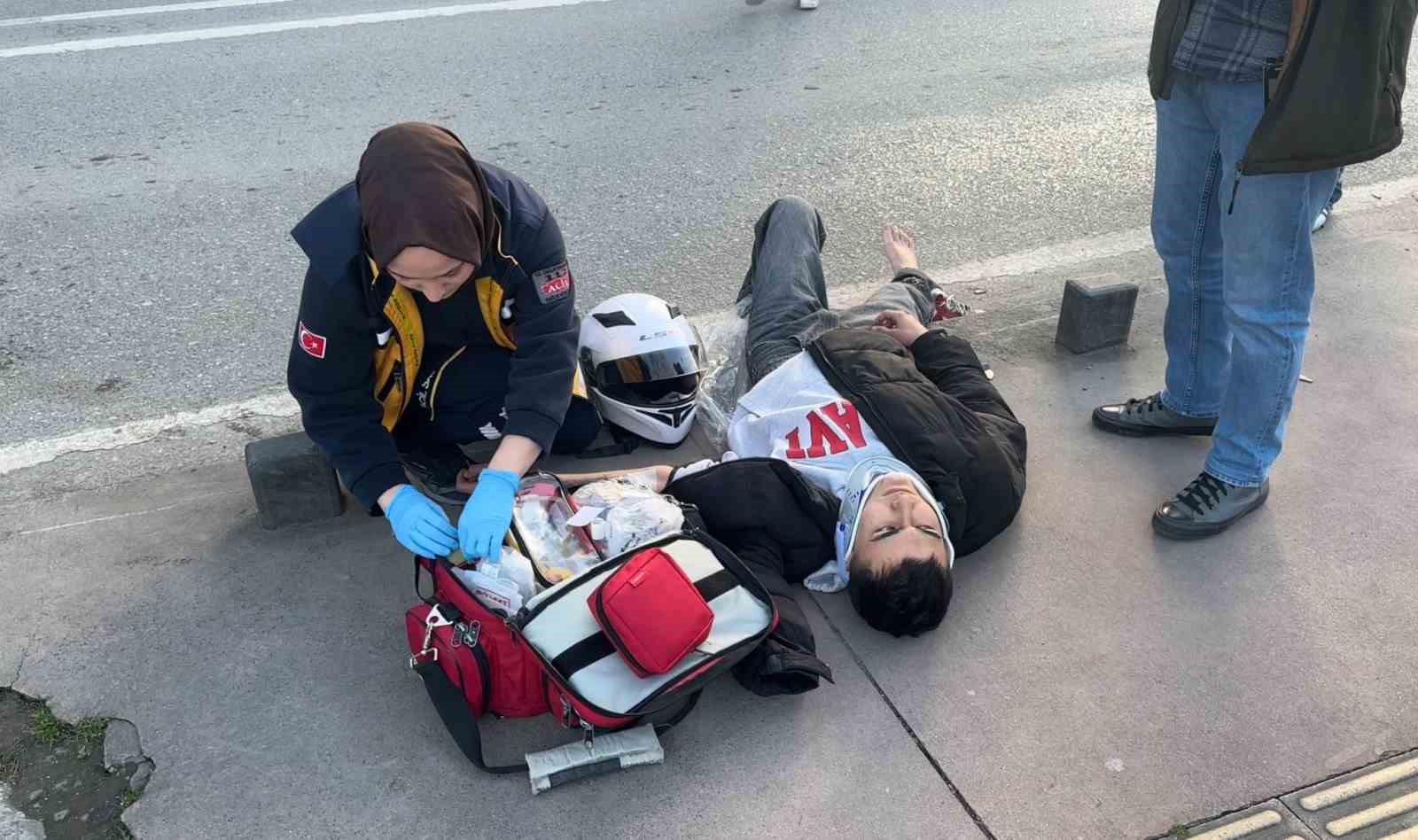 motosiklet-yayaya-carpti-2-yarali