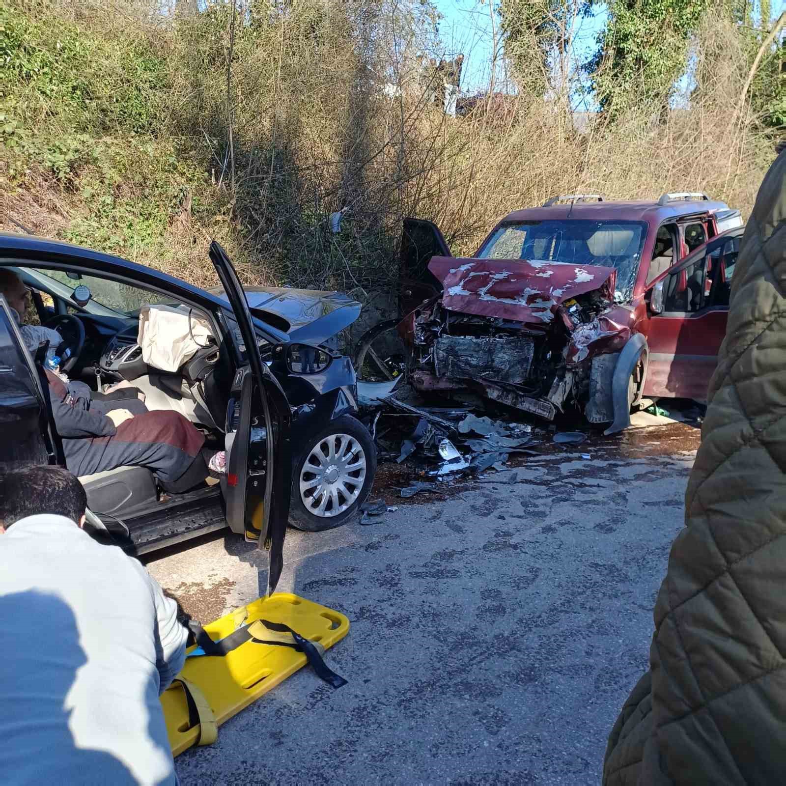 orduda-trafik-kazasi-6-yarali