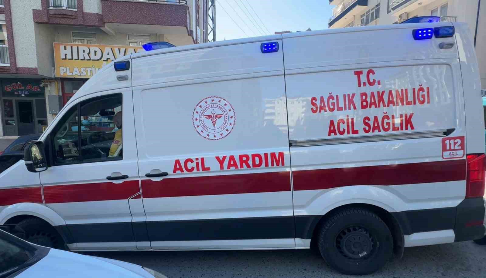 otomobil-motosikletle-carpisti-1-yarali