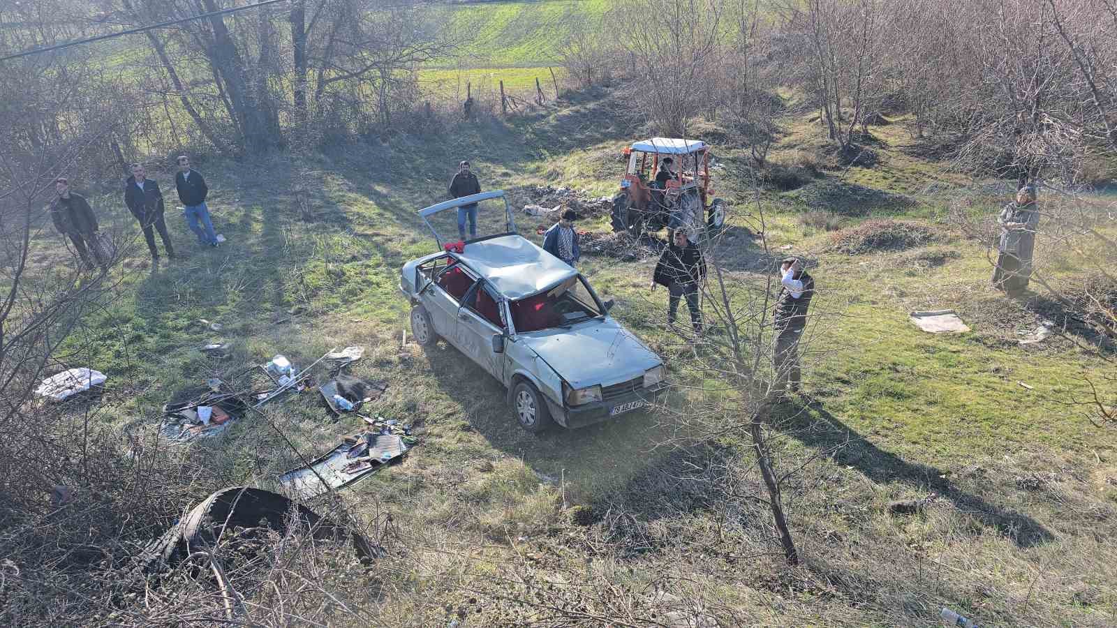 radar-panigi-kazaya-neden-oldu-otomobil-sarampole-devrildi