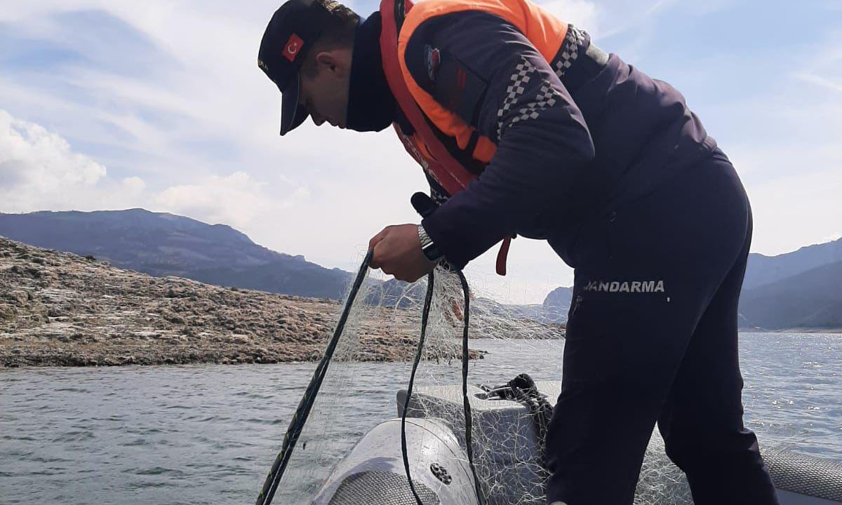 samsunda-kurallara-uymayan-amator-balikcilara-ceza