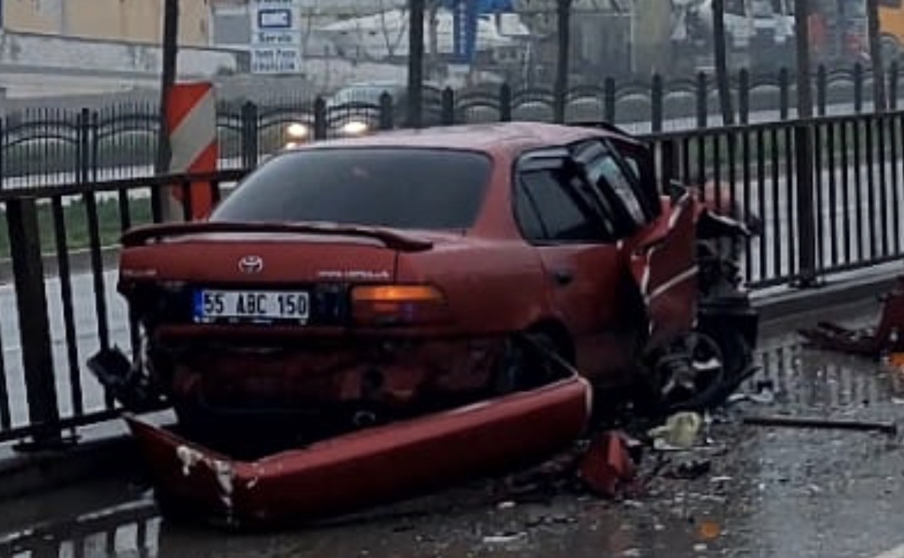 samsunda-otomobil-ile-tir-carpisti-1-yarali