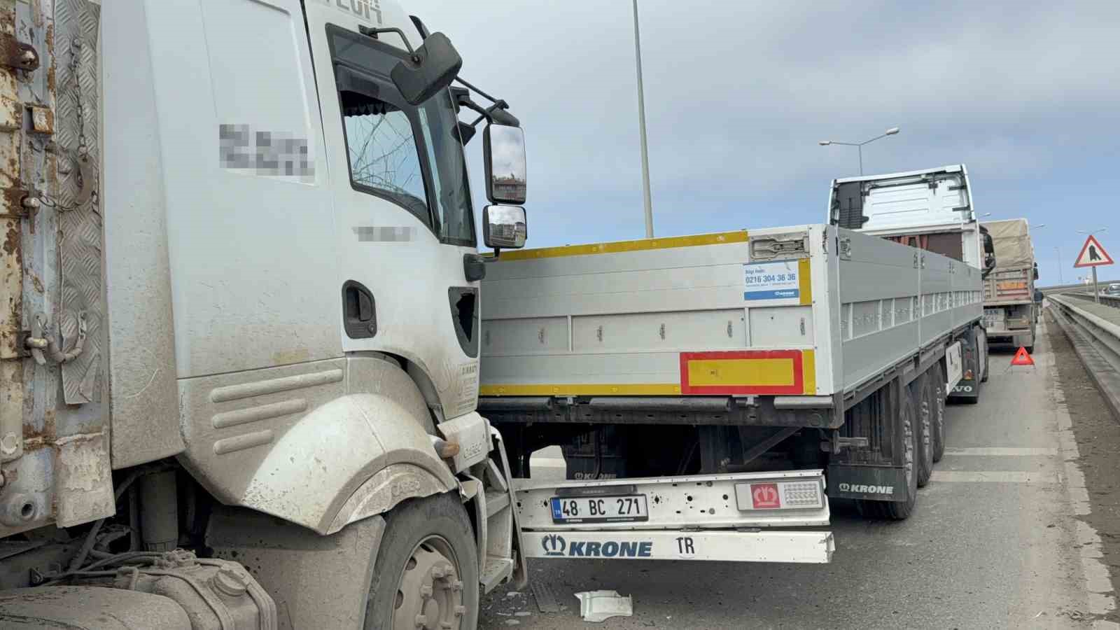 samsunda-tir-tira-arkadan-carpti