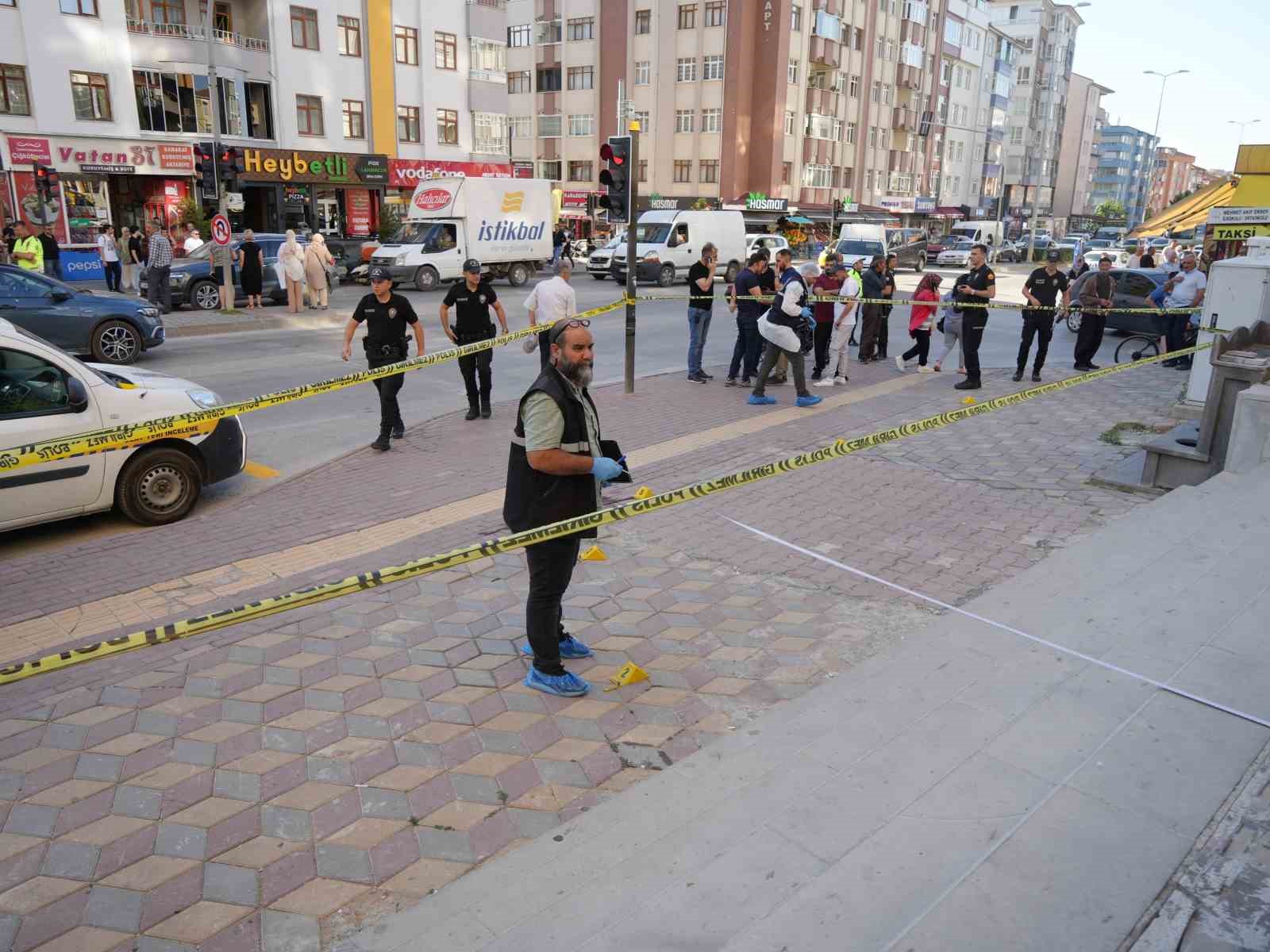 silahla-vurulan-vatandasa-yerde-yatarken-tekme-atan-saniga-muebbet-hapis-cezasi