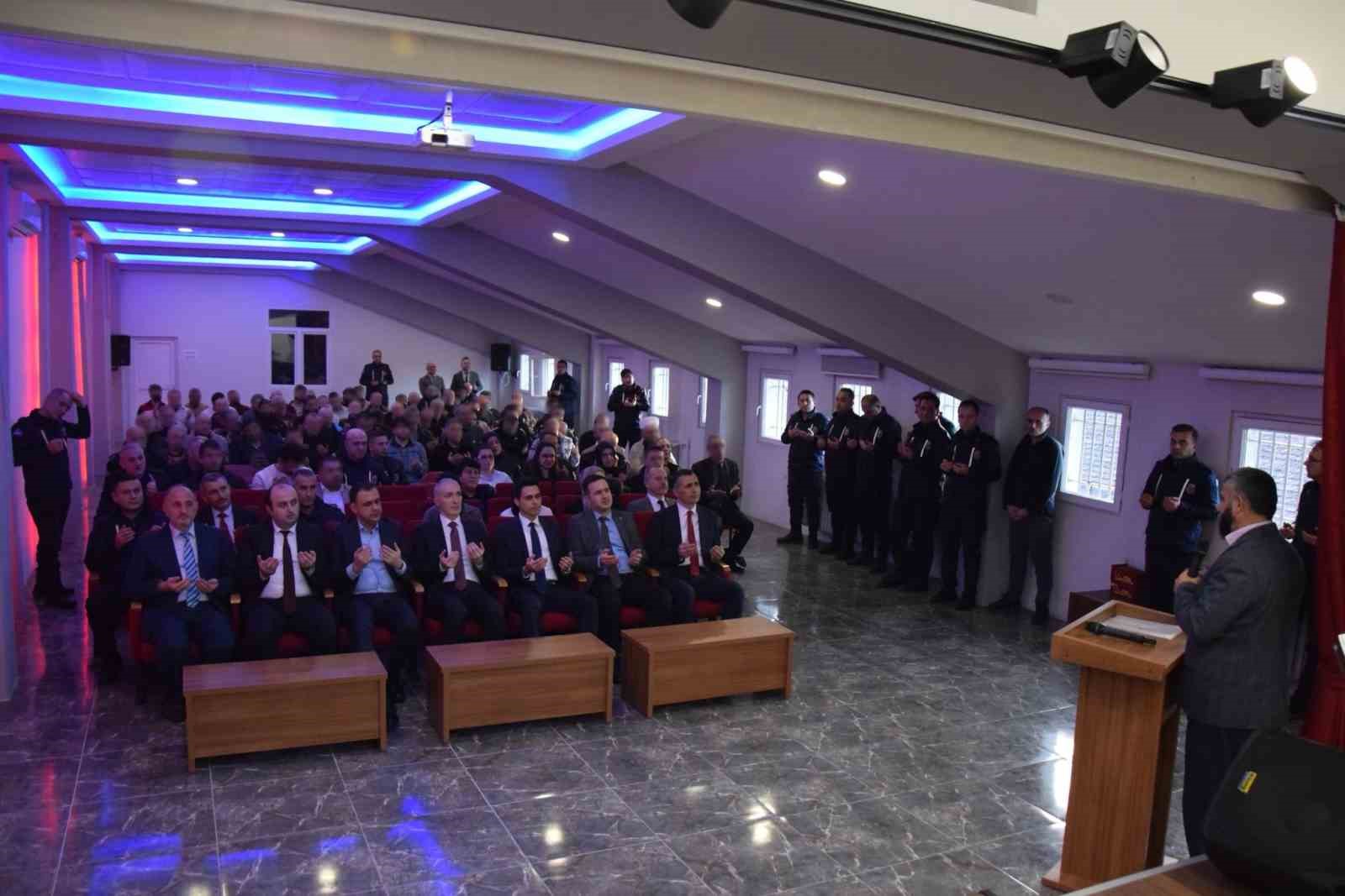suc-isleyerek-girdikleri-cezaevinde-hafiz-oldular
