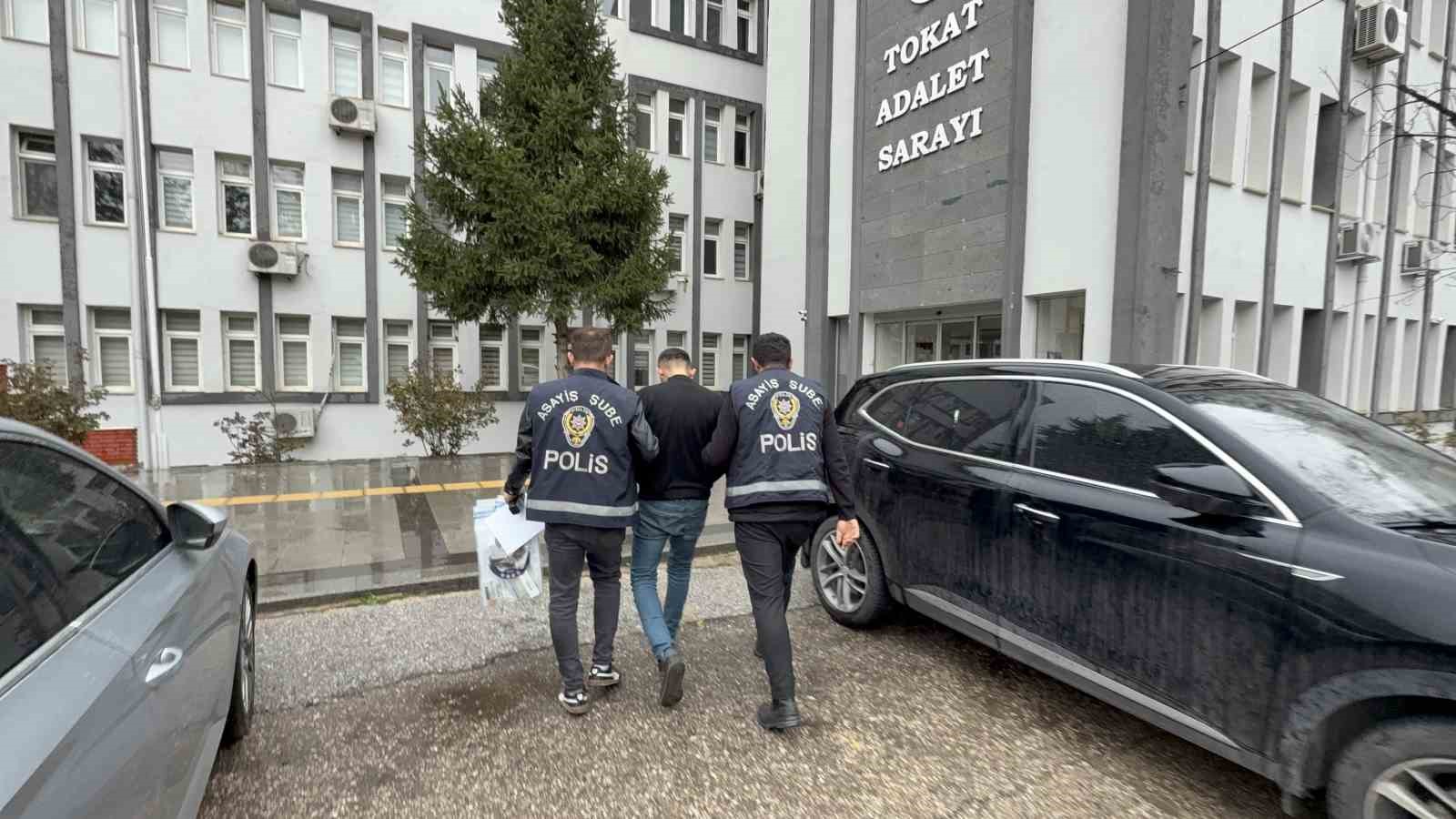 tokatta-polis-delil-aradi-cephanelik-buldu