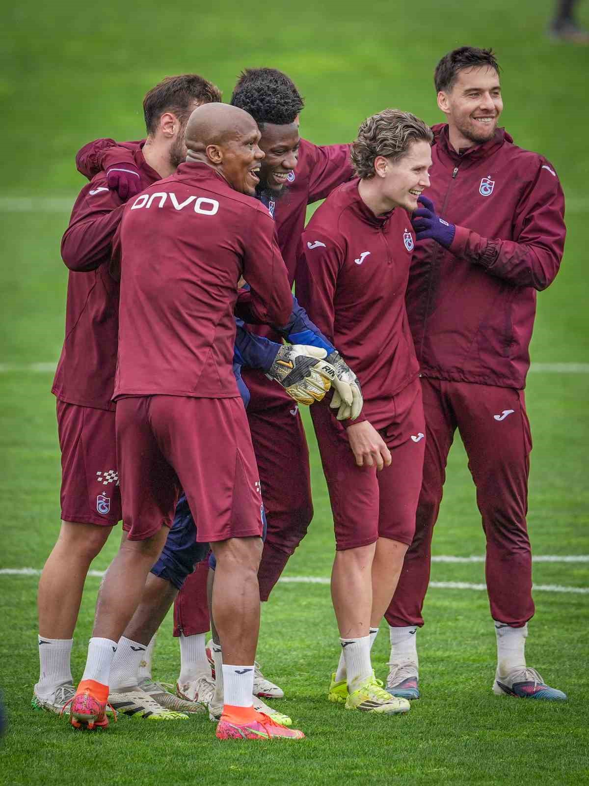 trabzonspor-galatasaray-maci-hazirliklarini-surdurdu