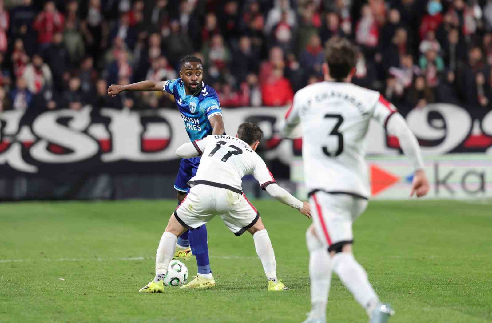 uefa-konferans-ligi-rayo-vallecano-0-samsunspor-1-mac-sonucu