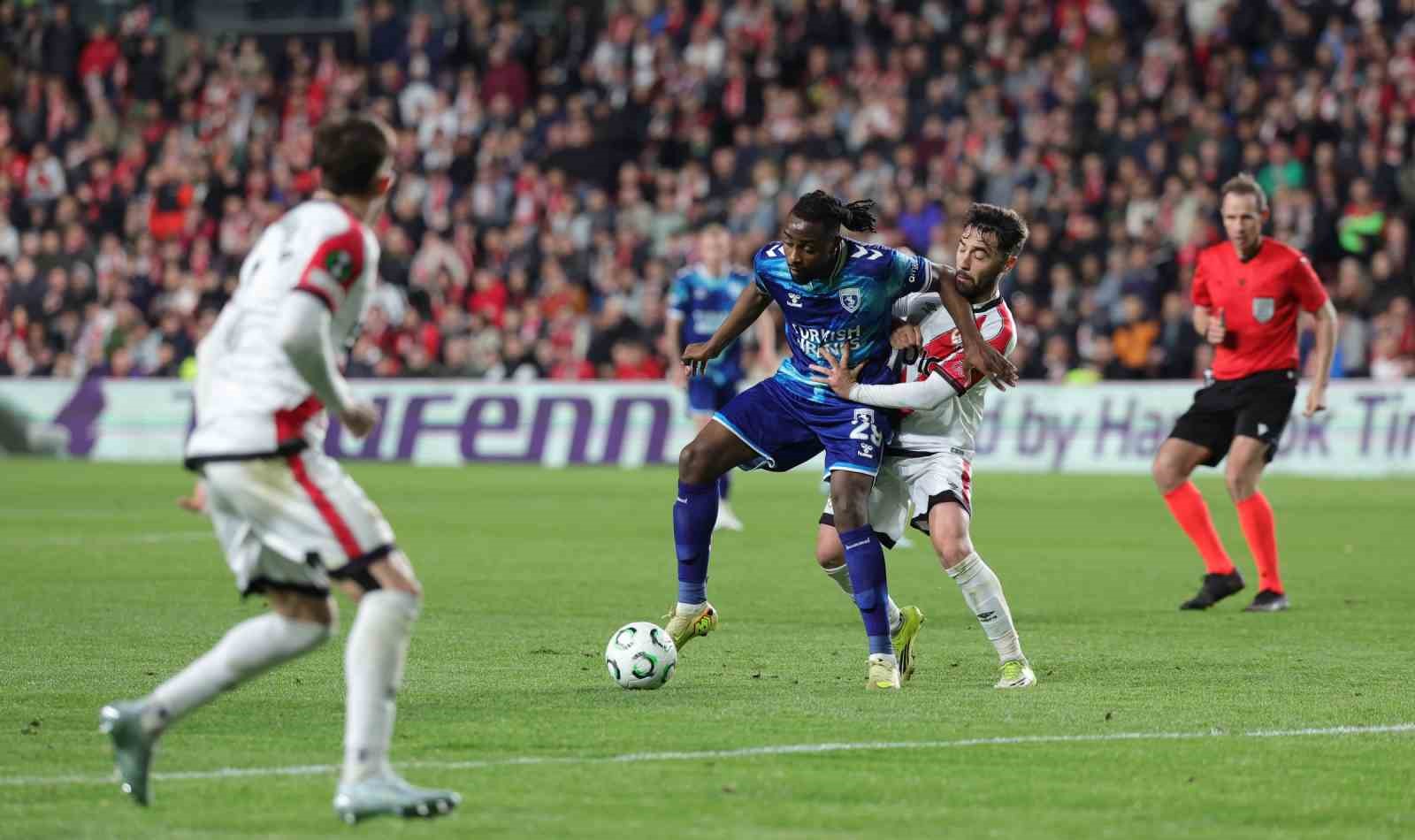 uefa-konferans-ligi-rayo-vallecano-0-samsunspor-1-mac-sonucu