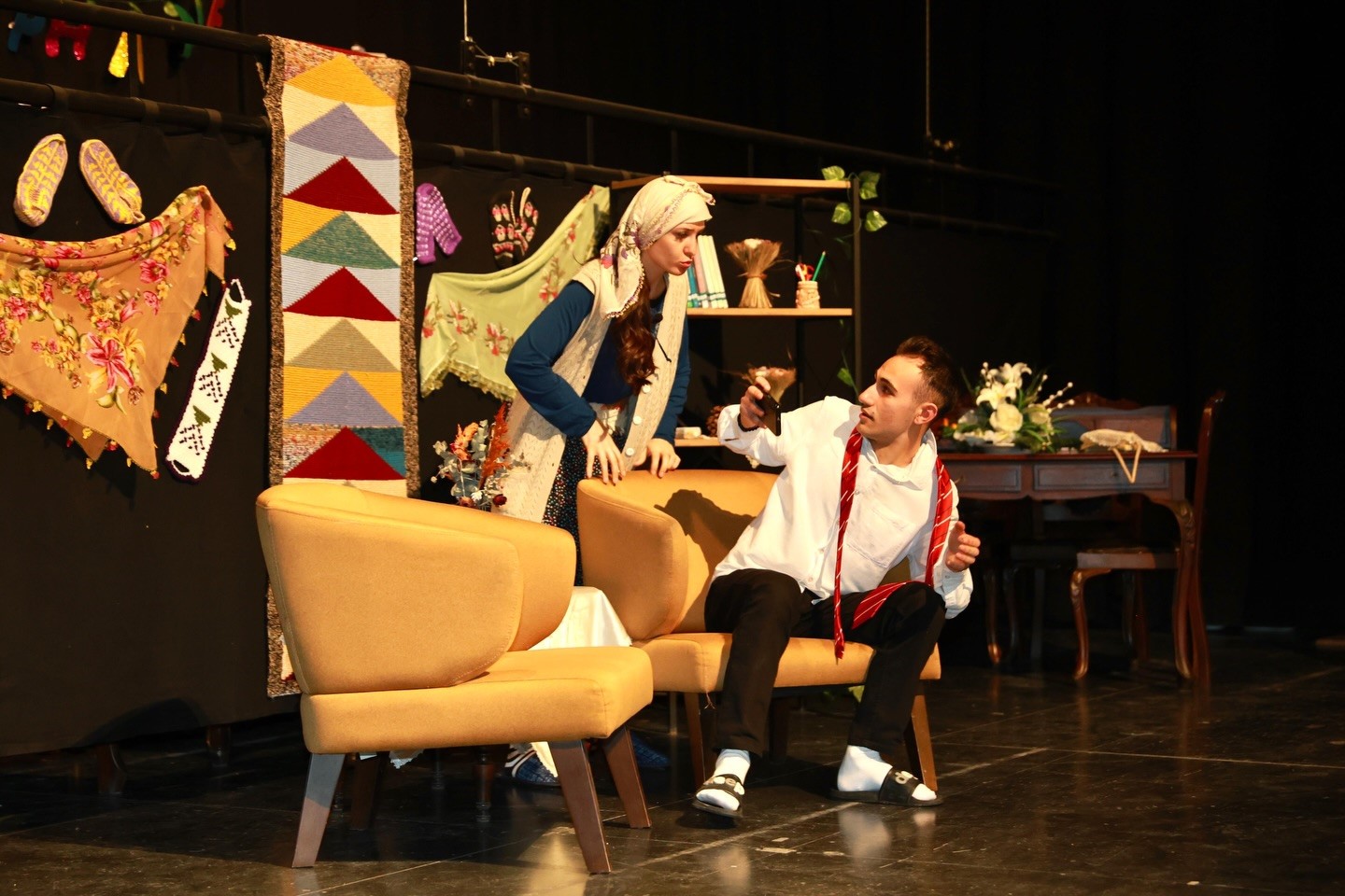 vali-bakan-acikladi-kilicarslan-binasi-kutuphaneye-donusturulecek