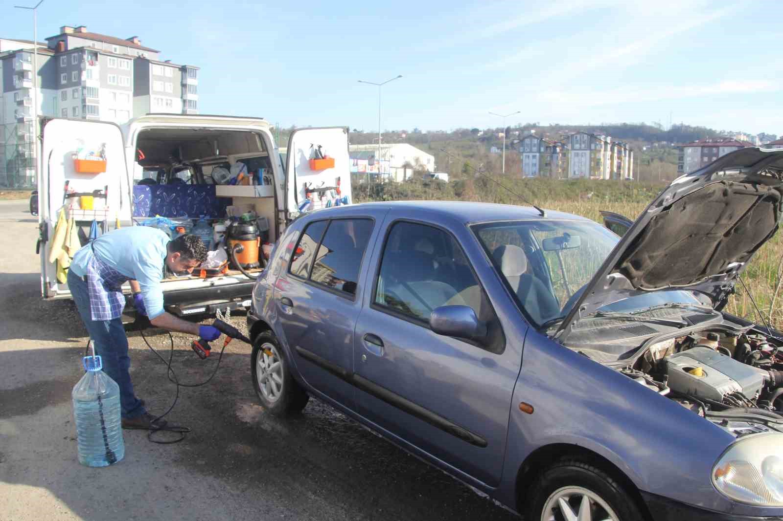 yoneticiligi-birakti-kuresel-isinmaya-karsi-mobil-ve-susuz-arac-yikama-baslatti