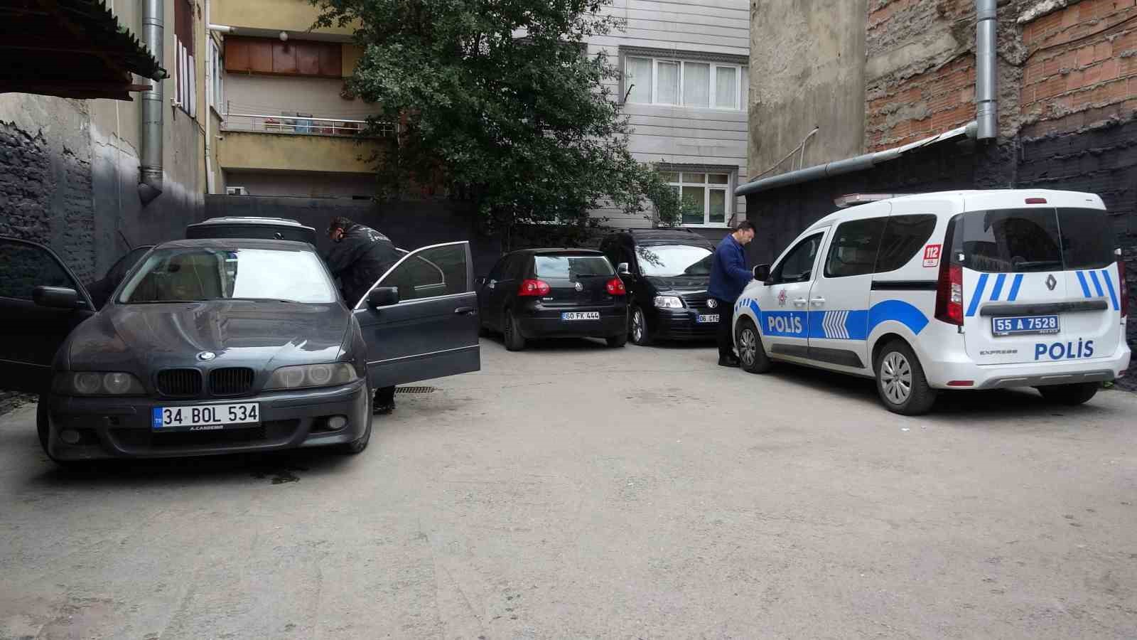 yrp-samsun-il-baskaninin-kardesi-otoparkta-arac-icinde-olu-bulundu