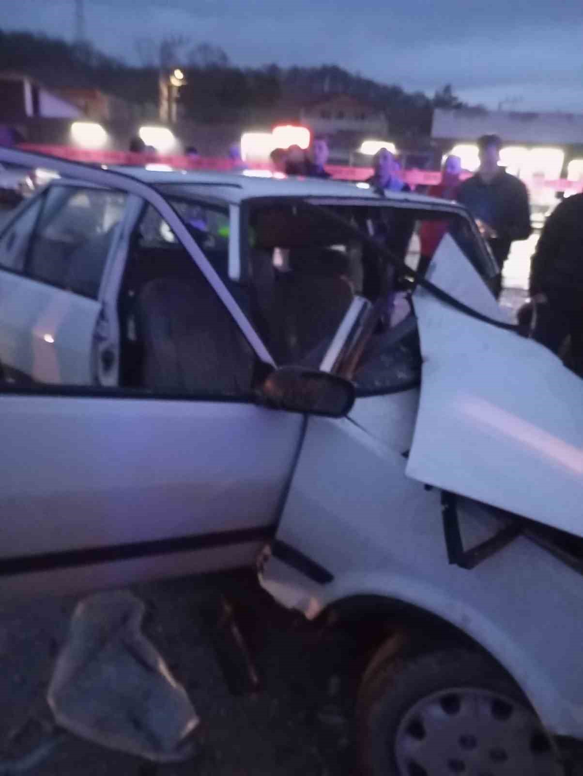 zonguldakta-isci-servisi-otomobille-carpisti-6-yarali