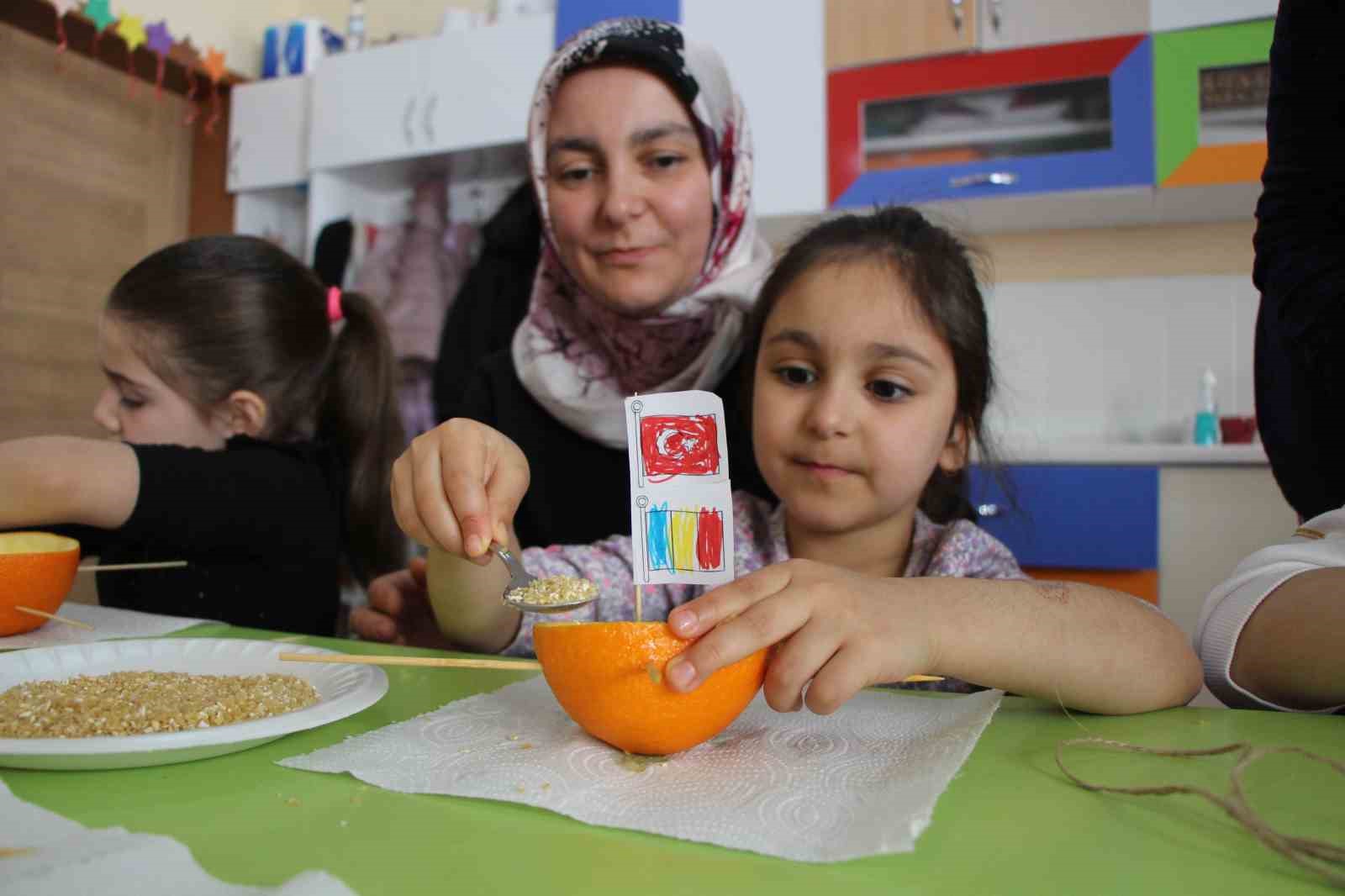 ana-sinifinda-portakallar-kuslar-icin-yemlik-ve-yuvaya-donustu