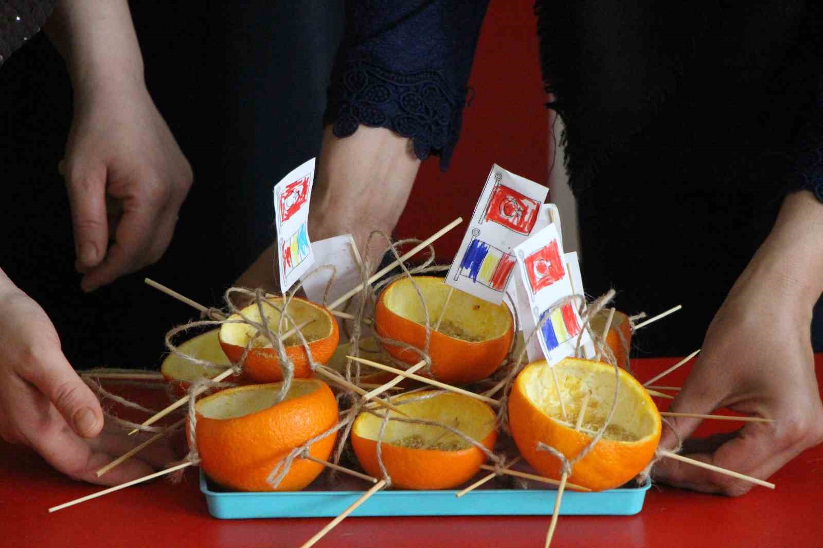 ana-sinifinda-portakallar-kuslar-icin-yemlik-ve-yuvaya-donustu