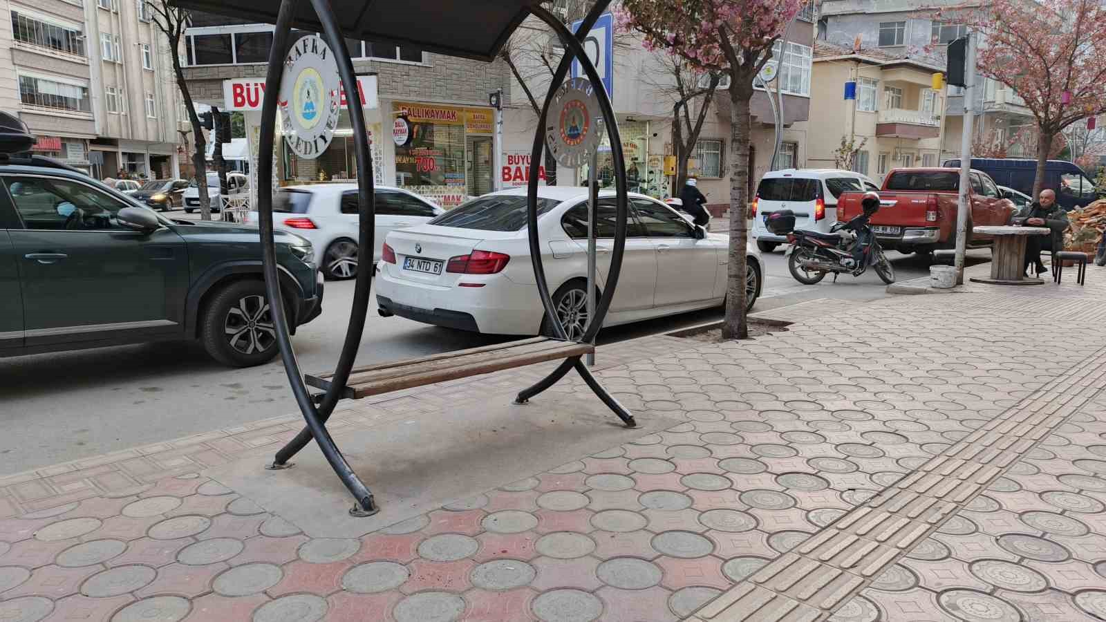 bafrada-bicakli-kavga-1-yarali