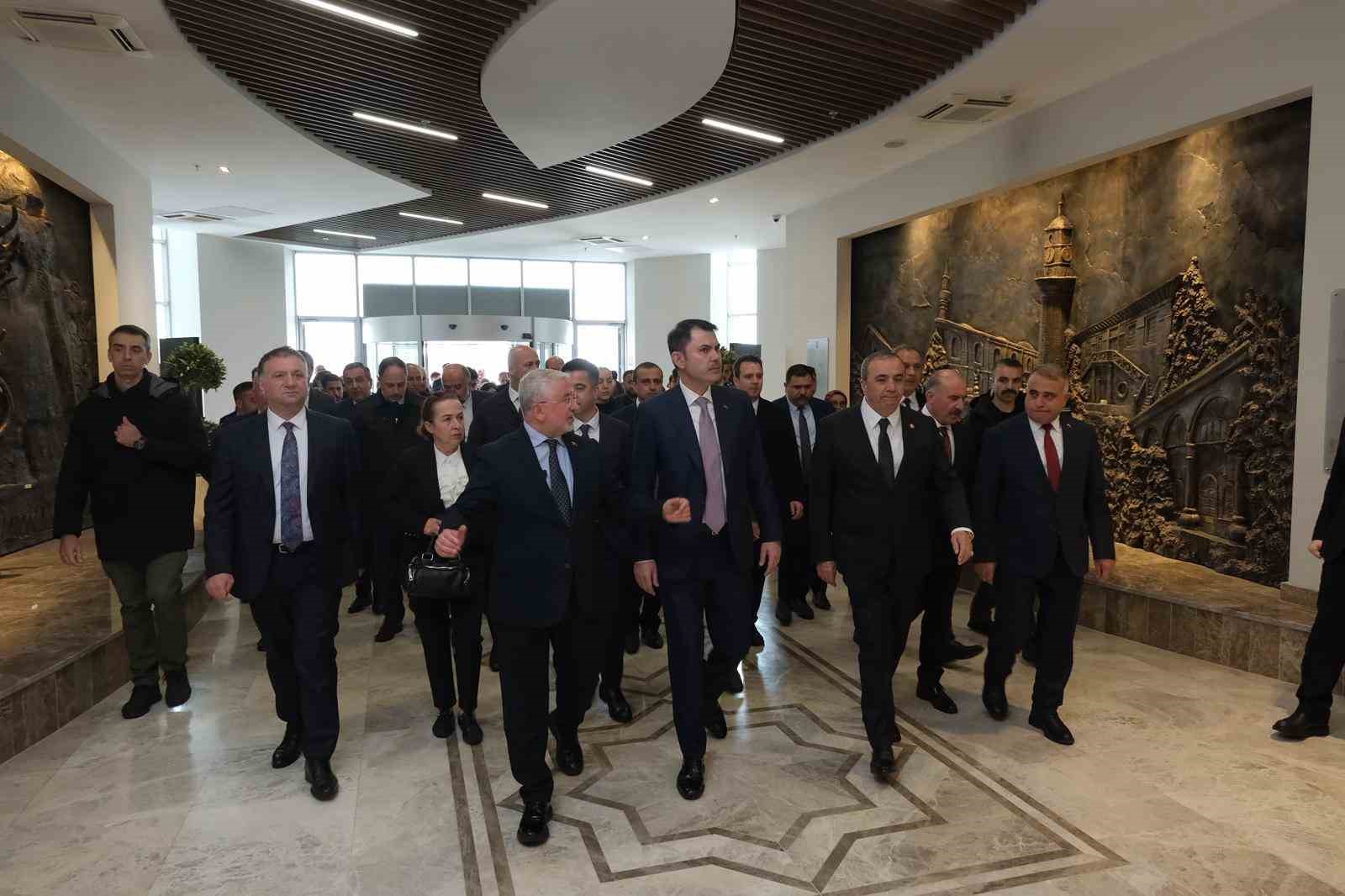 bakan-murat-kurumdan-corum-belediyesine-ziyaret