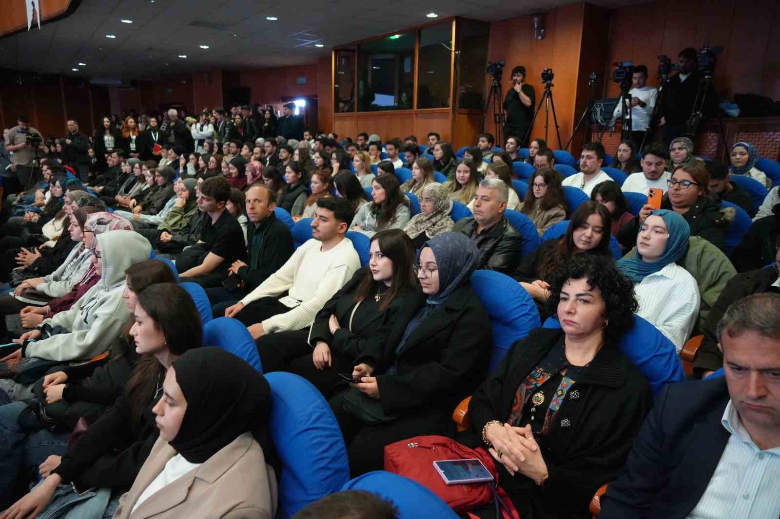 binali-yildirim-turk-devletleri-kendi-disindaki-ulkelerin-refahini-yukseltmeye-calisiyor