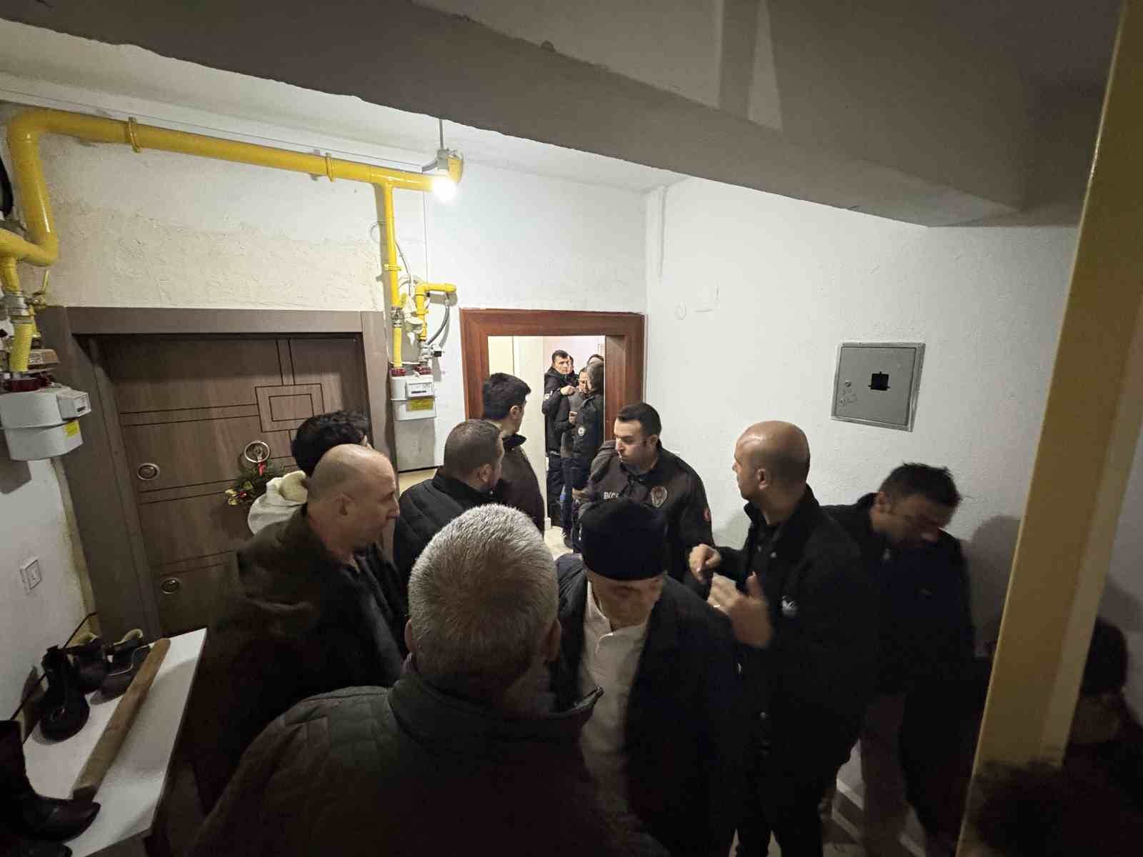 catidan-apartman-bosluguna-dusen-sahis-hayatini-kaybetti